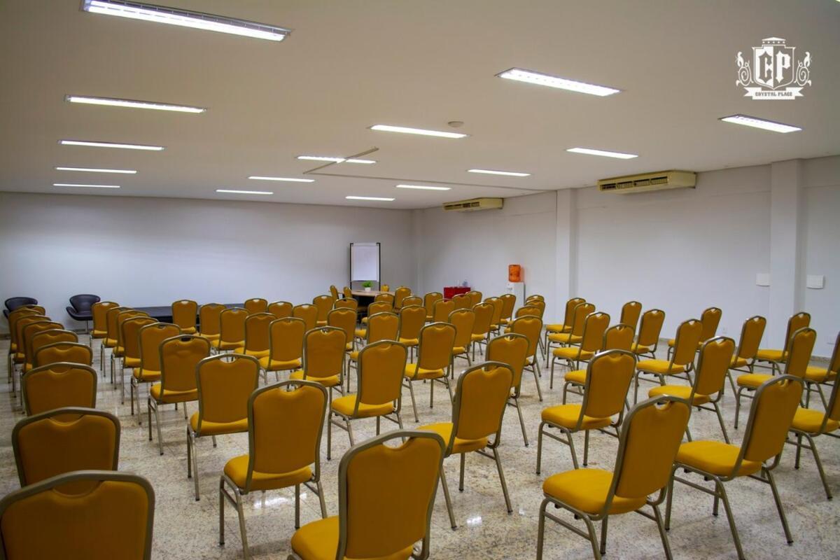 Elegancia & Conforto Flat Mobiliado กัวยาเนีย ภายนอก รูปภาพ