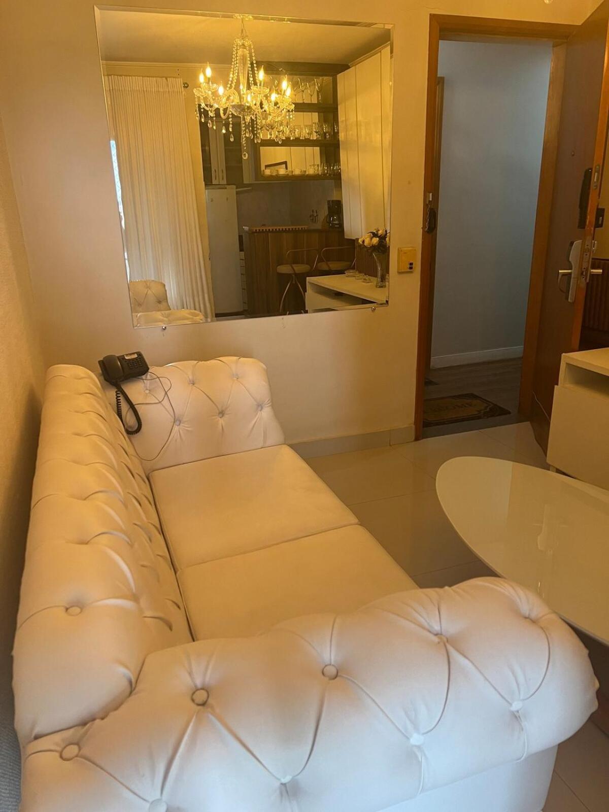 Elegancia & Conforto Flat Mobiliado กัวยาเนีย ภายนอก รูปภาพ